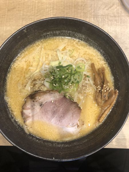 「白味噌ラーメン950円」@九段下 中路の写真