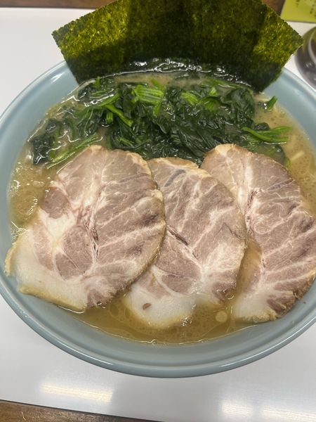 「ラーメン大(1000円)+チャーシュー増し(200円)+ほうれん」@横浜家系ラーメン 楊喜家の写真
