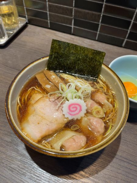 「中華そば肉ワンタン麺（1080円）」@中華そば かみなり雲呑の写真