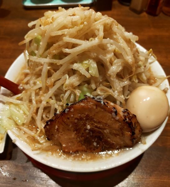 「龍丸ラーメン醤油　880円　麺野菜背脂大盛り」@麺屋 龍丸の写真