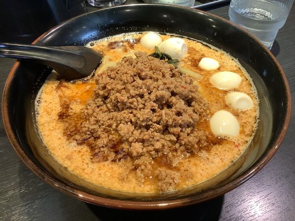 「黒マー油　担担麺　880円」@地獄の担担麺 天竜 本店の写真