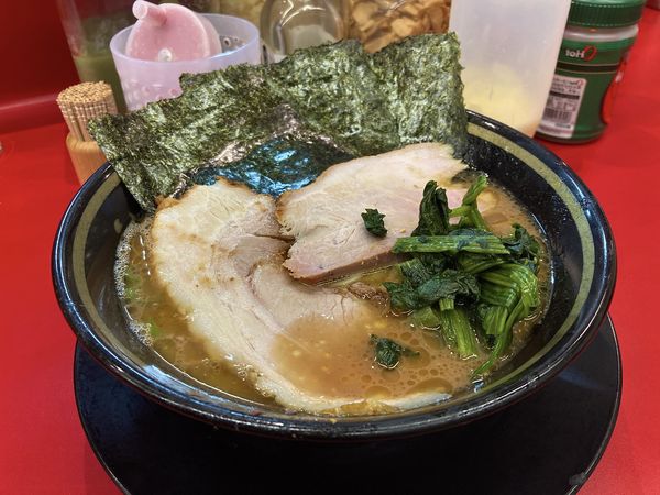 「ラーメン＋豚バラ」@IEKEI_TOKYO 王道家直系の写真