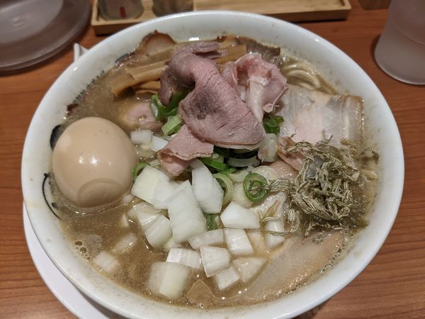 「濃口特製煮干そば」@中華そば ひらこ屋 東京ラーメンストリート店の写真