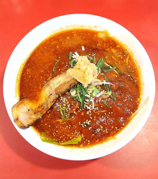 「馬辛らーめん 900円」@らー麺 つけ麺 おぐりの写真