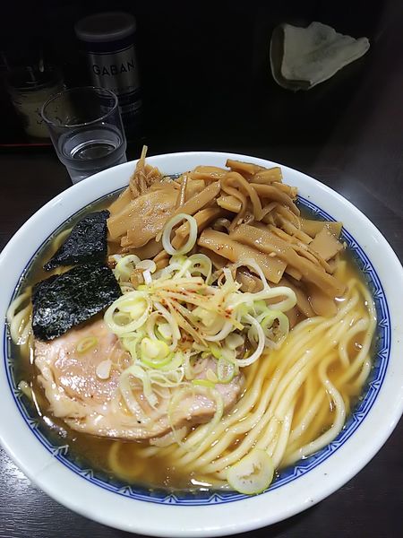 「塩ラーメン中盛メンマ」@中華そば べんてんの写真