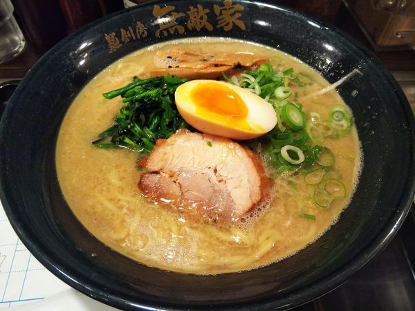 「本丸－Ｘ　（並盛り）」@麺創房 無敵家の写真