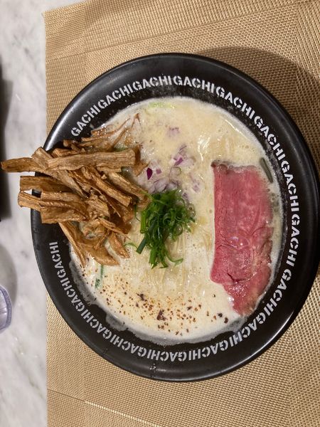 「トリュフ香る和牛ローストビーフのせ鶏白湯ラーメン　¥1000」@MENSHO SAN FRANCISCOの写真