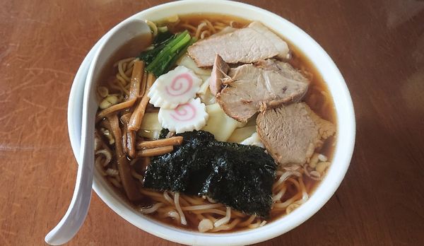 「ワンタンメン   600円」@栄楽の写真