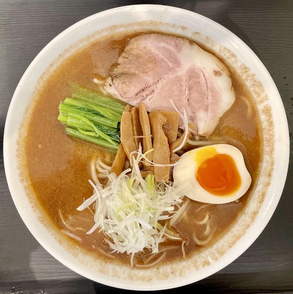 「アサヒスーパードライ ロング缶→ モモヤらーめん かつお出汁」@モモヤの写真