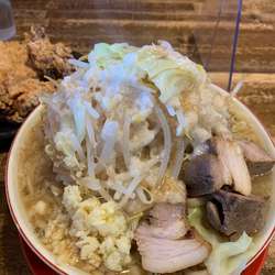 たすろうラーメン　野菜マシ