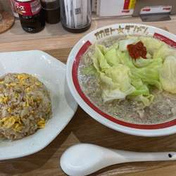 野菜たっぷりタンメン2辛＋半炒飯