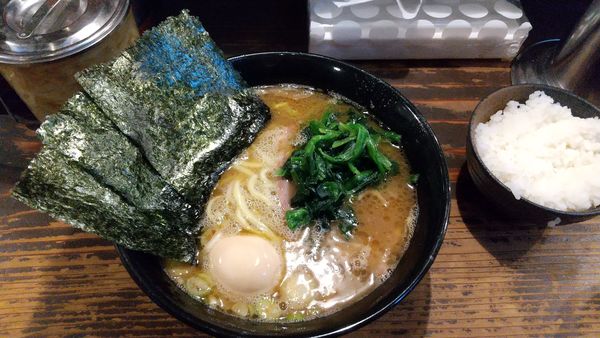 「ラーメン(味玉)」@家系ラーメン クックらの写真