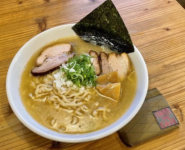 「鯛塩らーめん＋大盛り」@らーめん いつ樹 本店の写真