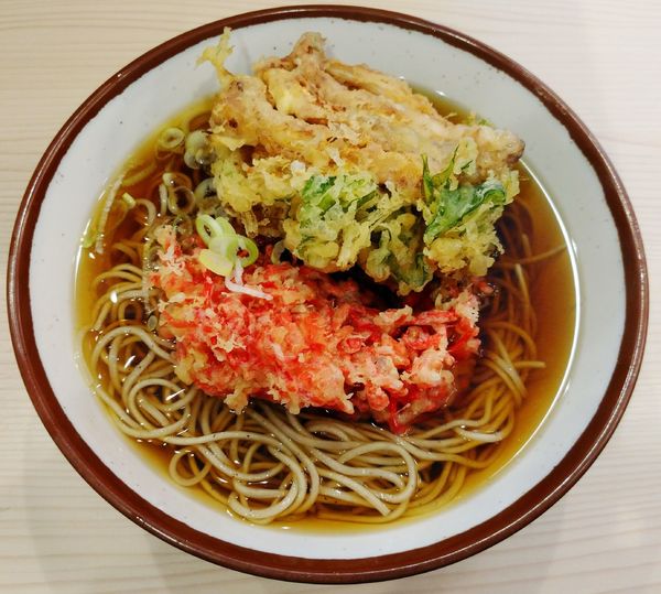 「げそかき揚そば（470円）＋紅しょうが天（100円）」@そばの神田 東一屋 名掛丁店の写真