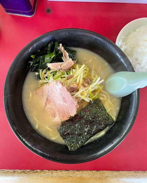 「ねぎらーめん」@ニューラーメンショップ 亀成店の写真