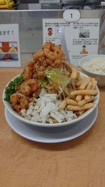 「令4・11・13えびまぜぎ郎並+オマケ玉ねぎ(950円)大ライス」@ら～めんぎょうてん屋 海老名店の写真