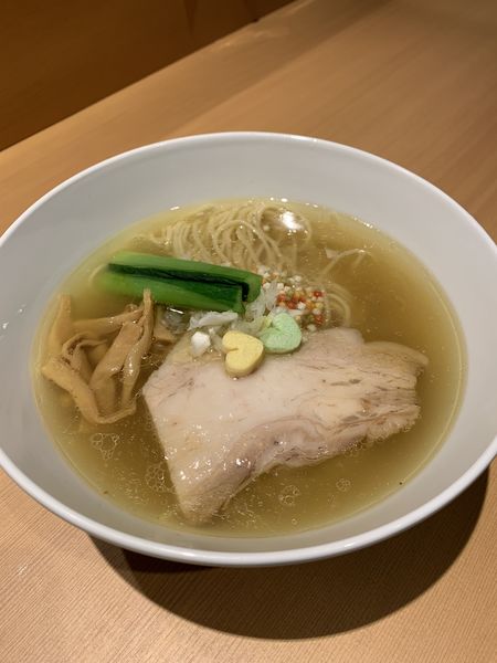 「塩らぁ麺」@らぁ麺 恋泥棒の写真