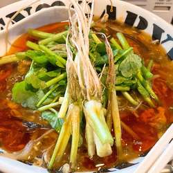 仙台芹酸辣湯麺