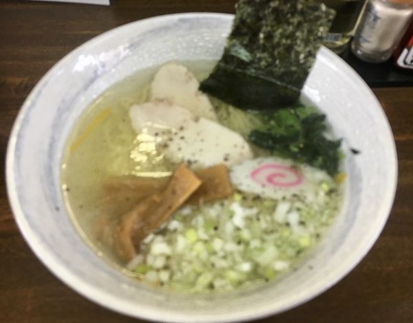 「つくば鶏の鶏塩ラーメン(850-100¥)」@麺処おとおの写真