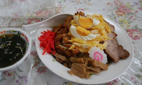 「五目チャーハン ￥1100」@中華料理 栄龍の写真