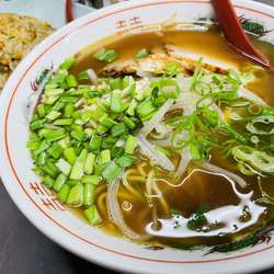 にんにくラーメン 400円 チャーハン 380円