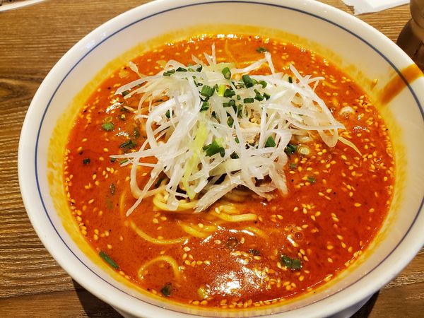 「本場四川省の担々麺(990円)@陳麻婆豆腐」@陳麻婆豆腐 横浜市役所ラクシスフロント店の写真