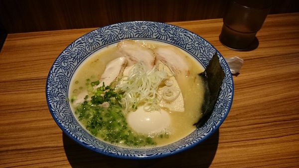 「濃厚特選塩そば」@麺屋 樹真の写真