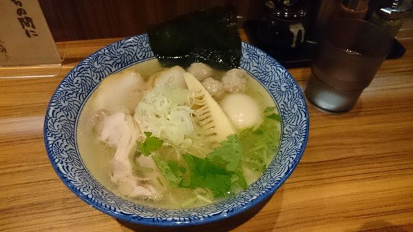 「淡麗特選塩そば」@麺屋 樹真の写真