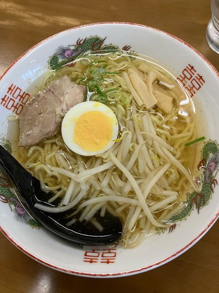 「牛骨ラーメン」@香味徳 赤碕店の写真