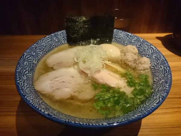 「端麗特選塩そば」@麺屋 樹真の写真