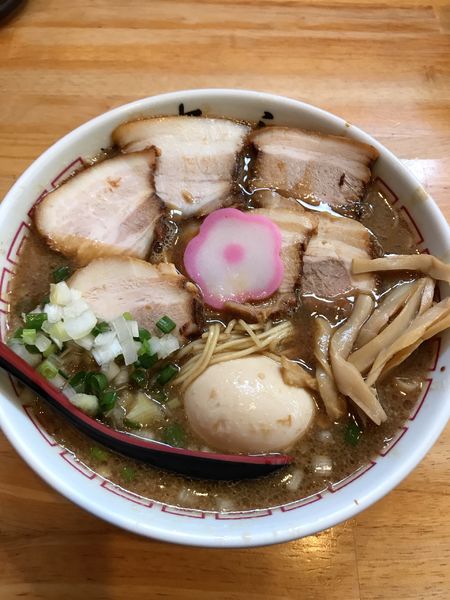 「あがら豚骨中華そば」@麺屋あがらの写真