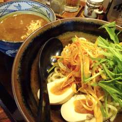 咖哩つけめん（850円。麺少）＋赤ネギ