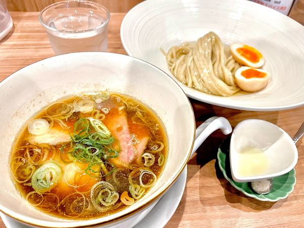 「醤油つけ　半麺　1200」@麺処 ほん田 秋葉原本店の写真