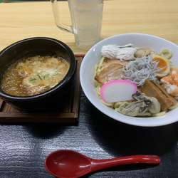 魚介つけ麺海鮮盛り1,100円+60分飲み放題1,000円