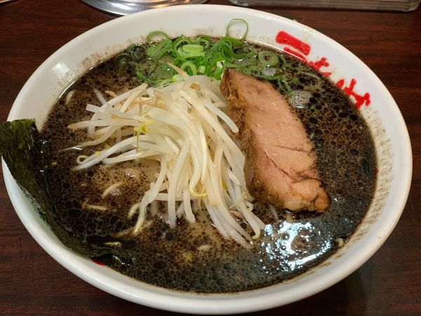 「らーめん」@なんつッ亭 参 川崎店の写真