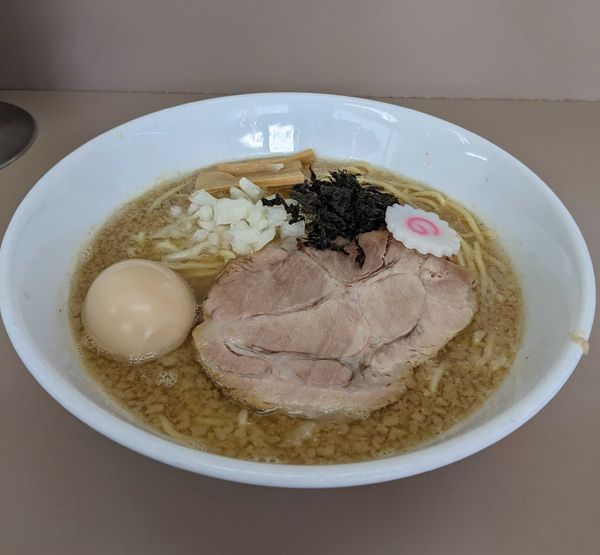 「背脂煮干そば 950円 + 味玉 100円」@庵悟の写真