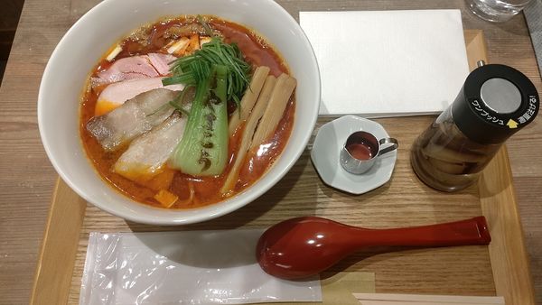 「和牛辛らぁ麺(880円税込)」@つけ麺 らぁ麺 やまこうの写真