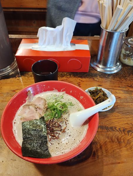 「ラーメン+Ａセット　900円」@元祖長浜 大学ラーメンの写真