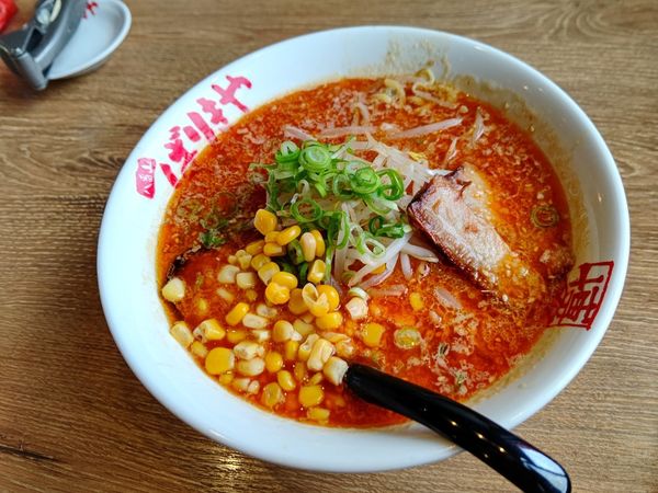 「辛みそらーめん(並盛・150g)990円」@八番山博多ラーメン ばりきや 前橋関根店の写真