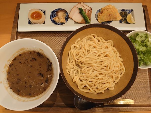 「【限定】ポルチーニ香る五種キノコのつけ麺(1760円)」@麺くら馬の写真
