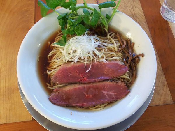 「【限定】フランス鴨中華＋秋田牛牛メシ　900＋450円」@湯の台食堂の写真