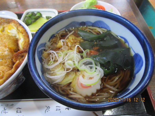 「カツ丼とたぬき蕎麦セット 900円」@蕎麦処 はせ川 西新井大師 本店の写真