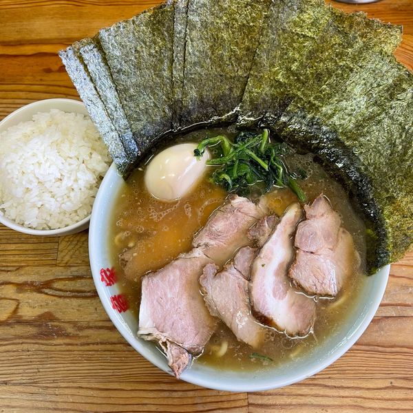 「チャーシューメン+のり+味玉」@ラーメン竜家 六角家姉妹店の写真