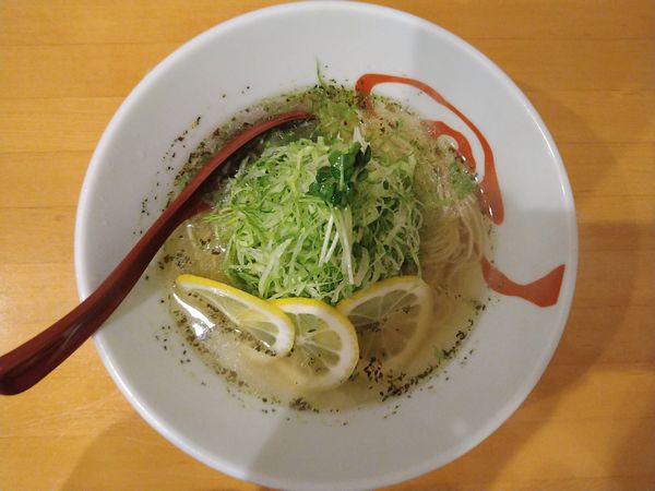 「バジレタスらーめん」@きんとうんの写真