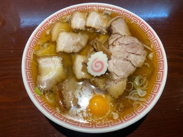 「「チャーシュー麺＋生玉子」」@中華そば えもとの写真