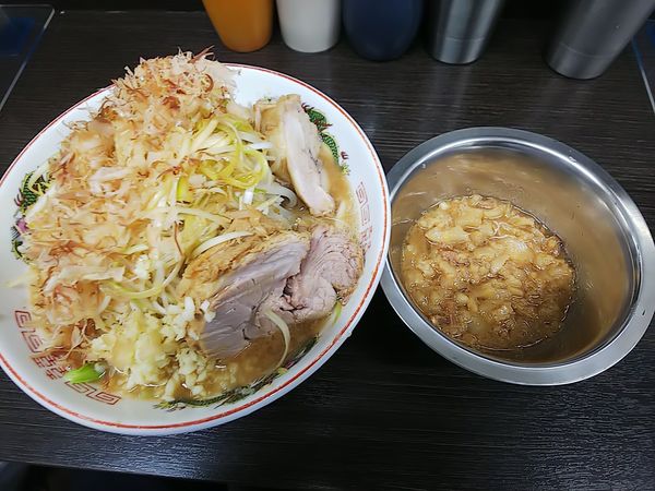 「ラーメン少なめ味ネギ別皿アブラ」@ラーメン二郎 川越店の写真