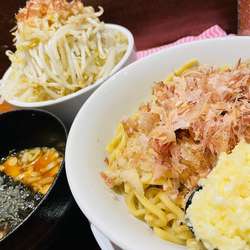 つけ麺 大盛 1,000円 やさい増し増し 50円