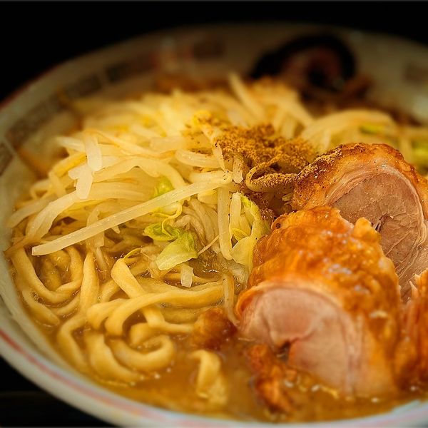 「小ラーメン(830円)」@ラーメン豚山 東京ラーメン横丁店の写真