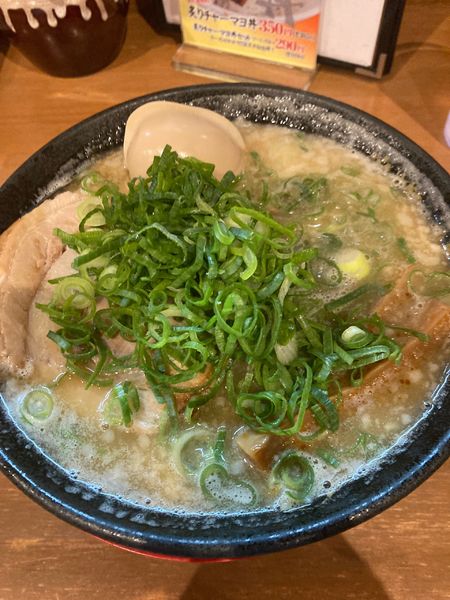 「DXラーメン」@濃厚ラーメンこちょうらん はなれ屋 晴れのち鶏の写真