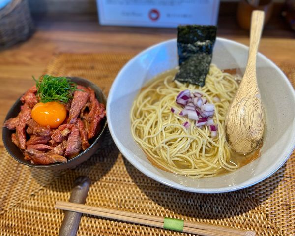 「だしにぼ、和牛ユッケ丼」@Dad's Ramen 夢にでてきた中華そばの写真